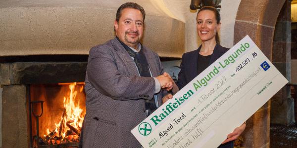 Der Forster Weihnachtswald sammelt fantastische 102.583,86 Euro an Spendengeldern zugunsten von „Südtirol hilft“