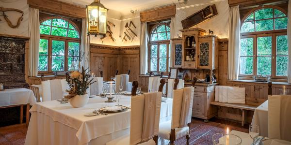 La Falstaff Restaurant Guide 2025 premia lo Schlosswirt FORST come “Locanda dell'anno”.
